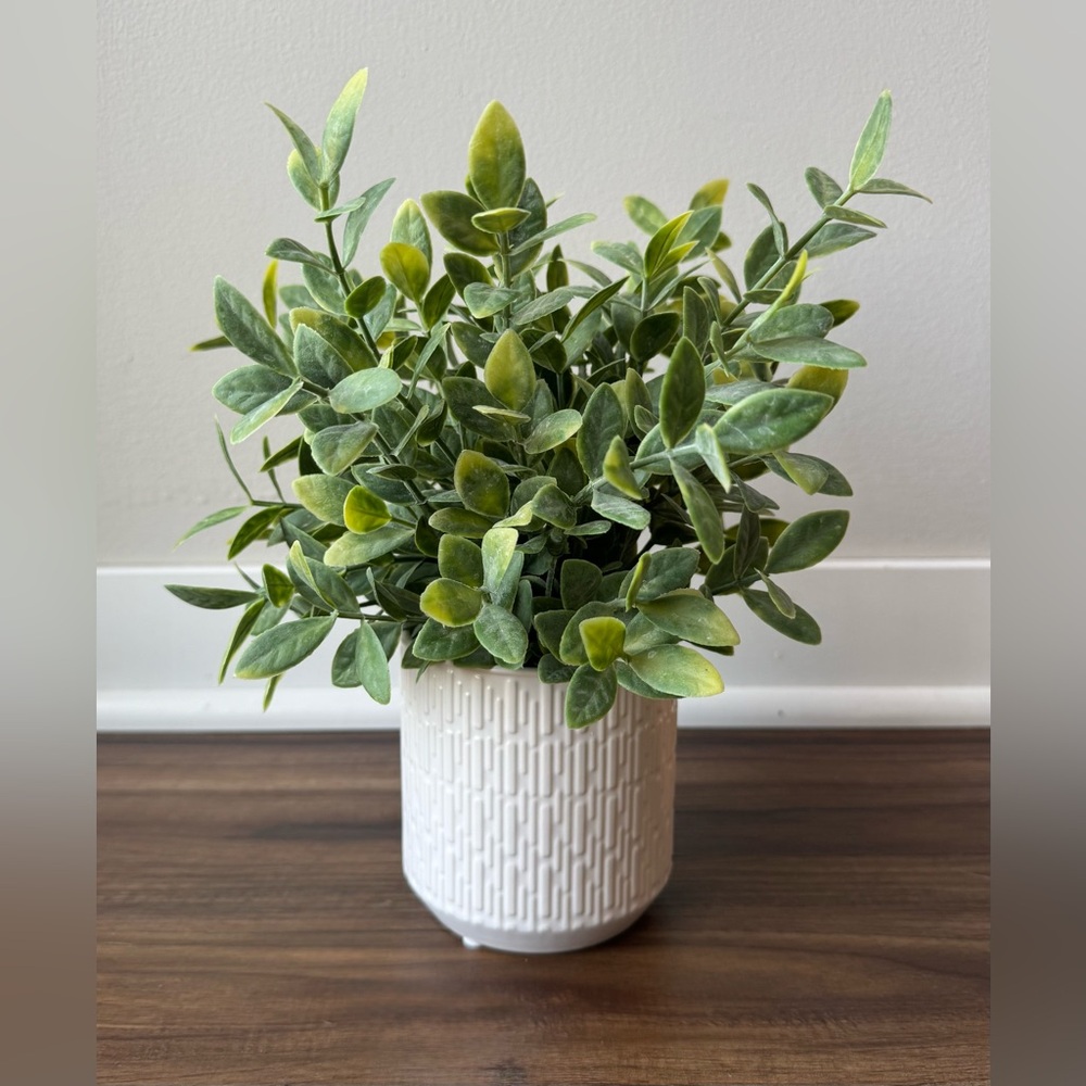 New 9.5” Artificial Fake Faux Plant with Pot
